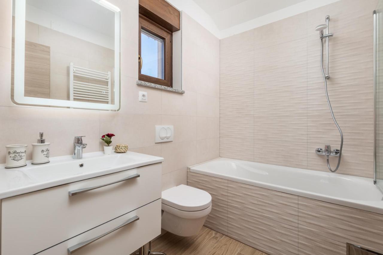 Villa Teza, brand new, 8 guests, amazing view Glavani Esterno foto